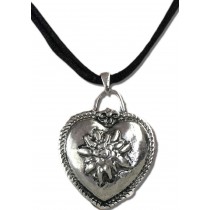 Collier traditionnel coeur